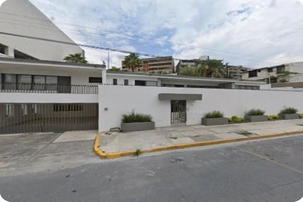 Foto de inmueble en  , Col. Chepevera C.P. 64030, Monterrey