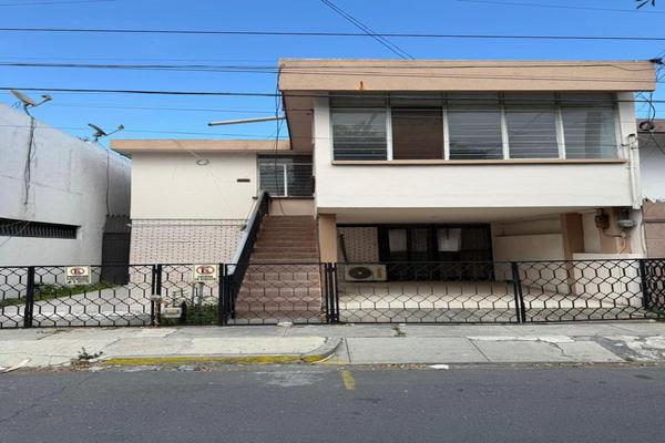 Foto de inmueble en  , Col. Chepevera C.P. 64030, Monterrey