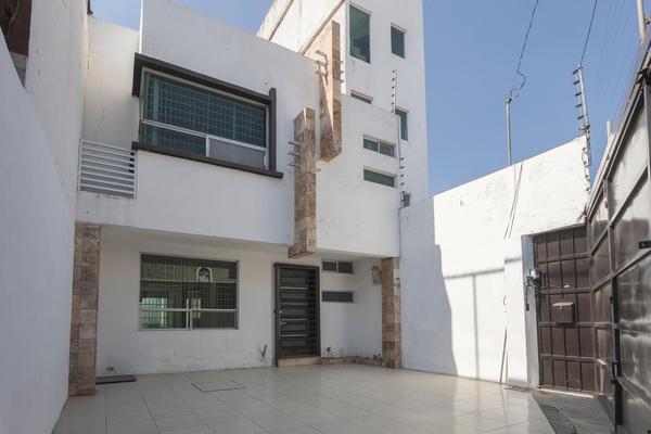 Foto de inmueble en  , Col. Cipreses  Zavaleta C.P. 72150, Puebla