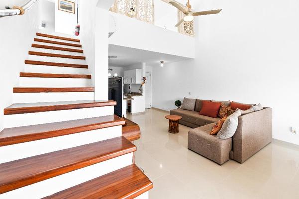 Foto de inmueble en Cir. De Los Sauces #12, Col. Brisas C.P. 63732, Bahía de Banderas