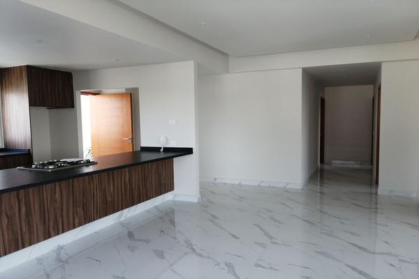 Foto de inmueble en Circ. J. Alvarez del Castillo #1353, Col. Chapultepec Country C.P. 44620, Guadalajara