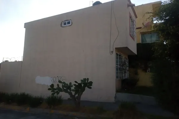 Foto de inmueble en CIRC REAL DE SANTA MAGDALENA, CONJUNTO REAL DE SAN MARTIN #A, Col. Cerro del Marques C.P. 56614, Valle de Chalco Solidaridad