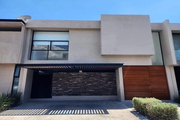 Foto de inmueble en Circuito Agaves, Col. Residencial el Refugio C.P. 76146, Querétaro