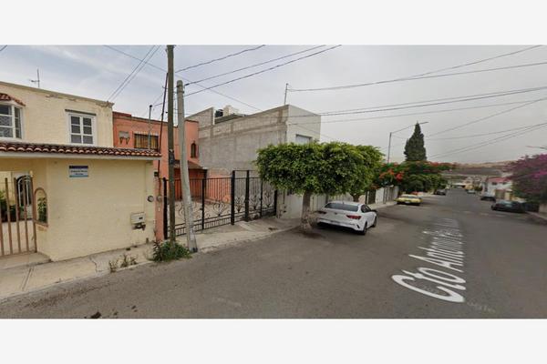 Foto de inmueble en CIRCUITO ANTONIO PEREZ ALCOCER #326, Col. El Mirador C.P. 76134, Querétaro