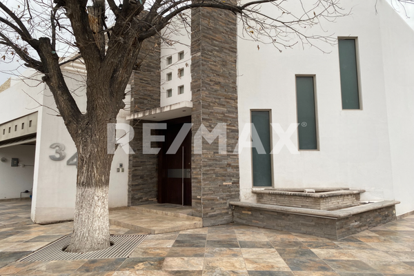 Foto de inmueble en Cto. de la Primavera, Col. Real del Nogalar C.P. 27018, Torreón