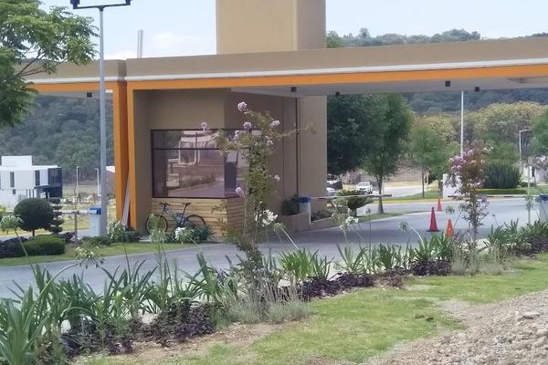 Foto de inmueble en circuito de los pinos, Col. Los Robles C.P. 45134, Zapopan