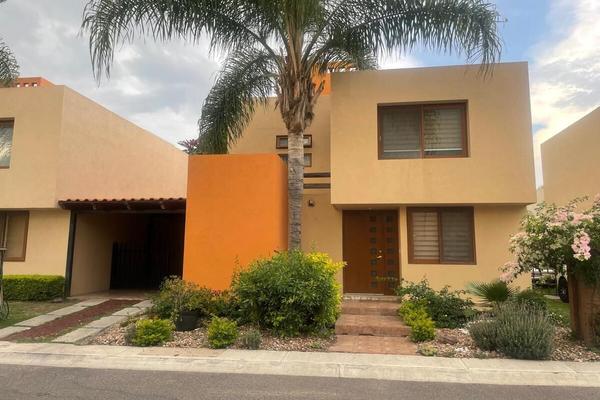 Foto de inmueble en circuito del sol, Col. Puerta Real C.P. 76910, Corregidora
