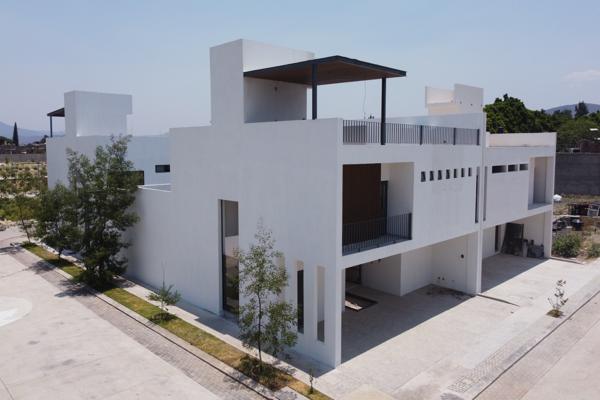 Foto de inmueble en circuito Galeana Zamora Michoacan, Col. Valle Esmeralda C.P. 59689, Zamora