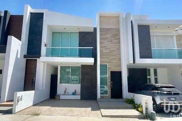 Foto de inmueble en Cto. Gran Via #4330, Col. Coto Platino C.P. 82124, Mazatlán