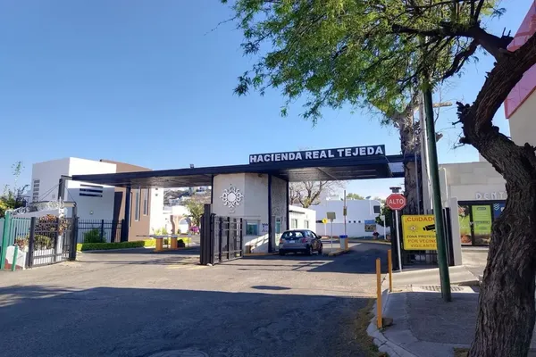 Foto de inmueble en Circuito Hacienda Real Tejeda #-, Col. Hacienda Real Tejeda C.P. 76904, Corregidora