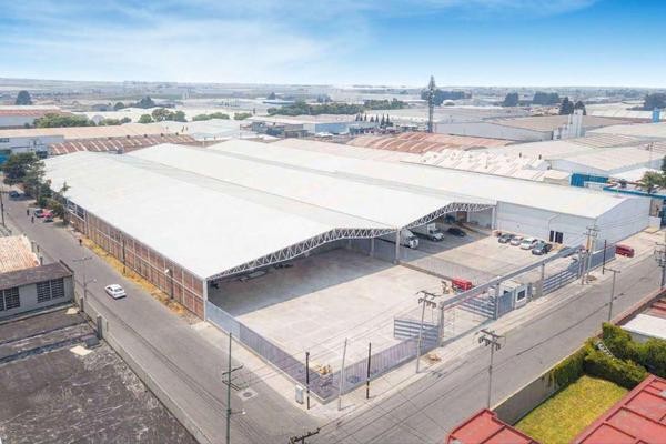 Foto de inmueble en Circuito Ingenieros, Col. Ciudad Satélite C.P. 53100, Naucalpan de Juárez