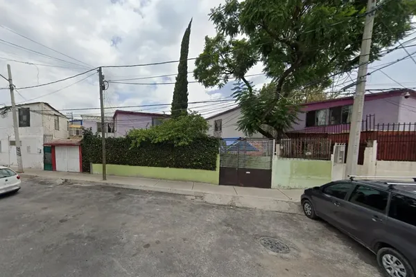 Foto de inmueble en CTO JOAQUIN IRBAGEN #MANZANA 52, Col. Ejercito de Oriente C.P. 09230, Iztapalapa