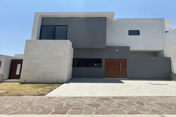 Foto de inmueble en Circuito La Cima, Col. La Cima C.P. 76159, Querétaro