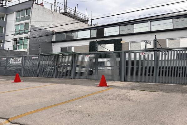 Foto de inmueble en Circuito médicos, Col. Ciudad Satélite C.P. 53100, Naucalpan de Juárez