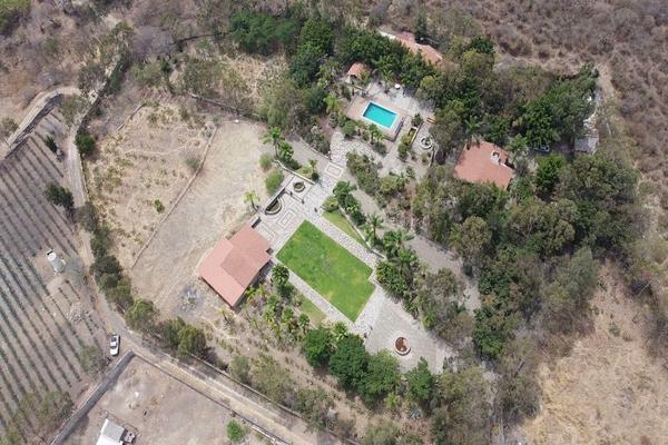 Foto de inmueble en Cto. Metropolitano Vicente Fernandez Gómez, Col. Balcones de La Calera C.P. 45677, Tlajomulco de Zúñiga