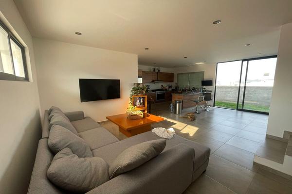 Foto de inmueble en Circuito Pizarra, Col. Lomas de San Isidro C.P. 76226, Querétaro