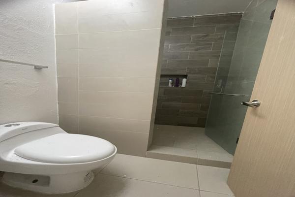 Foto de inmueble en Circuito Pizarra, Col. Lomas de San Isidro C.P. 76226, Querétaro