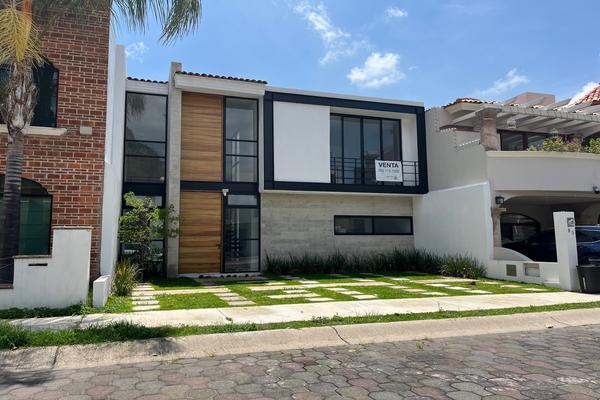 Foto de inmueble en Circuito Pradera Altacoto 6, Col. Bosques de Santa Anita C.P. 45645, Tlajomulco de Zúñiga