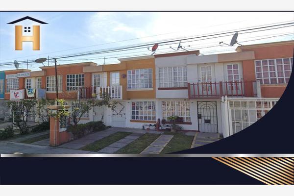 Foto de inmueble en CIRCUITO REAL DE QUERETARO #MANZANA 12;LOTE 40-C CASA, Col. Real de Costitlán II C.P. 56386, Chicoloapan