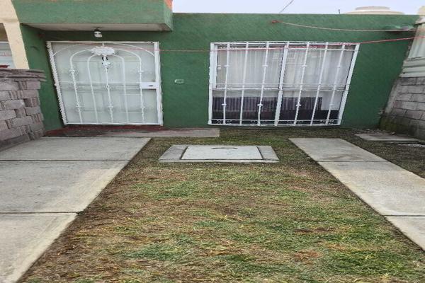 Foto de inmueble en Cto Real de San Jacobo, Col. Real de San Martín C.P. 56614, Valle de Chalco Solidaridad