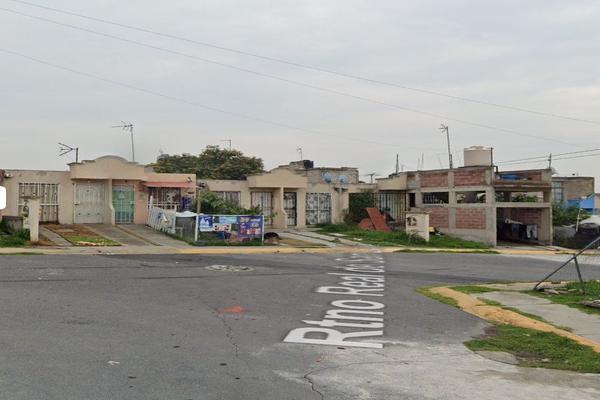 Foto de inmueble en Circuito Real de Santa Magdalena, Col. Real de San Martín C.P. 56614, Valle de Chalco Solidaridad