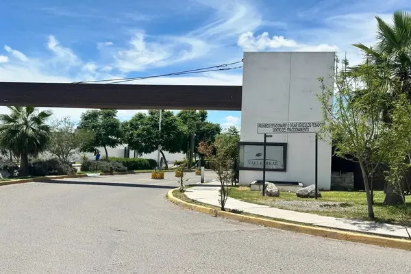 Foto de inmueble en circuito valle de castilla #104, Col. San Pedro Ahuacatlan C.P. 76810, San Juan del Río