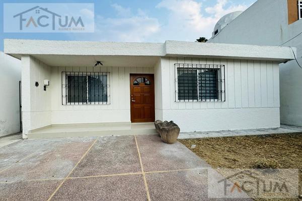 Foto de inmueble en  , Col. Ciudad Satélite C.P. 64960, Monterrey