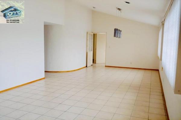Foto de inmueble en . #., Col. Ciudad Satélite C.P. 53100, Naucalpan de Juárez