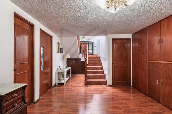 Foto de inmueble en , Col. Ciudad Satélite C.P. 53100, Naucalpan de Juárez