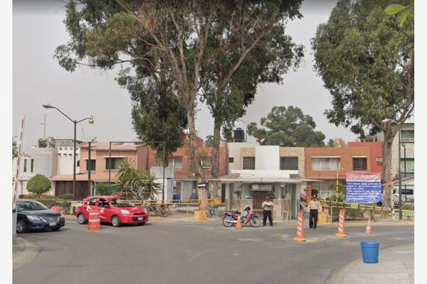 Foto de inmueble en Claveles #8, Col. Jardines del Alba C.P. 54750, Cuautitlán Izcalli