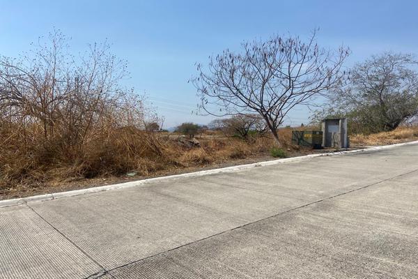 Foto de inmueble en  , Col. Club de Golf Santa Fe C.P. 62790, Xochitepec