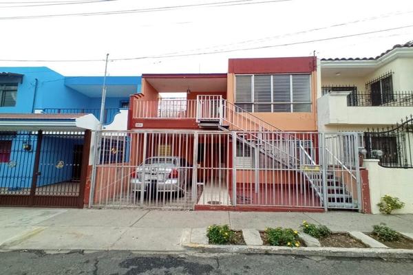 Foto de inmueble en Club oro, Col. Jardines Del Auditorio C.P. 45180, Zapopan