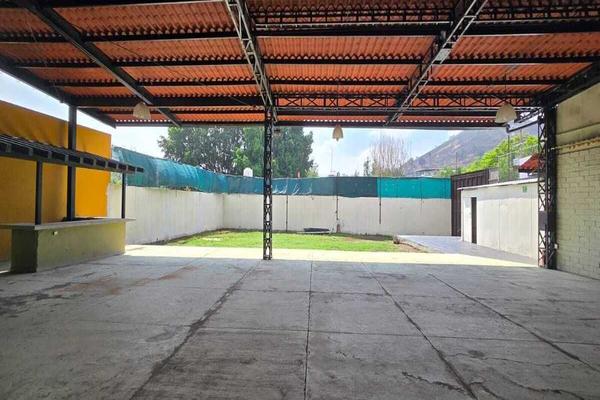 Foto de inmueble en Coatlan, Col. Nueva España C.P. 44980, Guadalajara