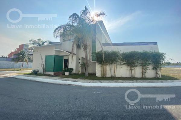 Foto de inmueble en  , Col. Coatzacoalcos C.P. 96499, Coatzacoalcos
