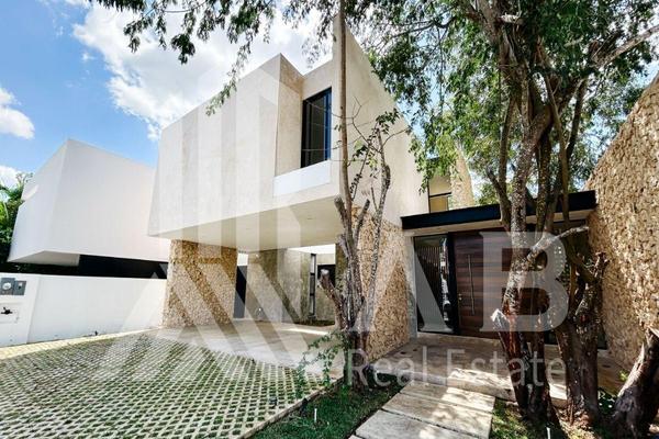Foto de inmueble en  , Col. Cocoyoles C.P. 97305, Mérida
