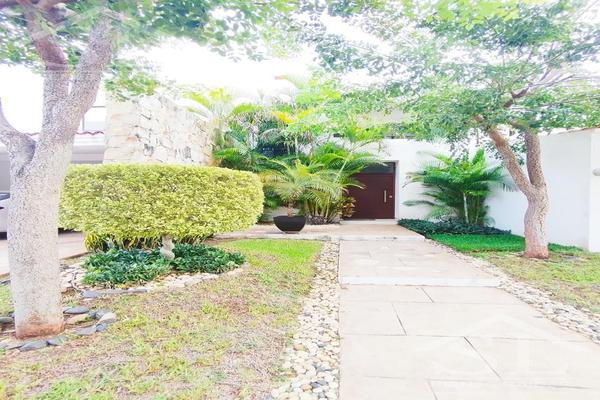 Foto de inmueble en  , Col. Cocoyoles C.P. 97305, Mérida