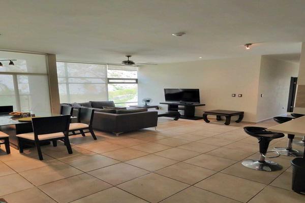 Foto de inmueble en Colina Verde, Col. Colinas del Valle C.P. 64650, Monterrey