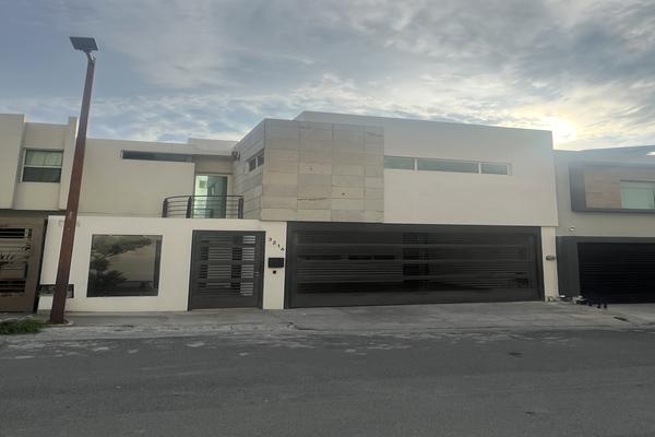 Foto de inmueble en colina verde, Col. Colinas del Valle C.P. 64650, Monterrey