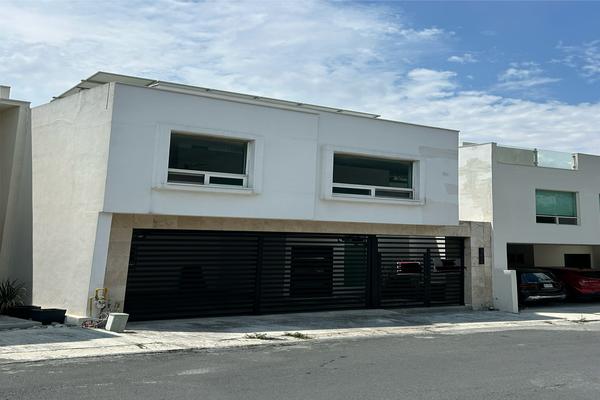Foto de inmueble en colina verde, Col. Colinas del Valle C.P. 64650, Monterrey