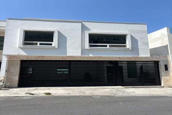 Foto de inmueble en Colinas del Valle, Col. Colinas del Valle C.P. 64650, Monterrey