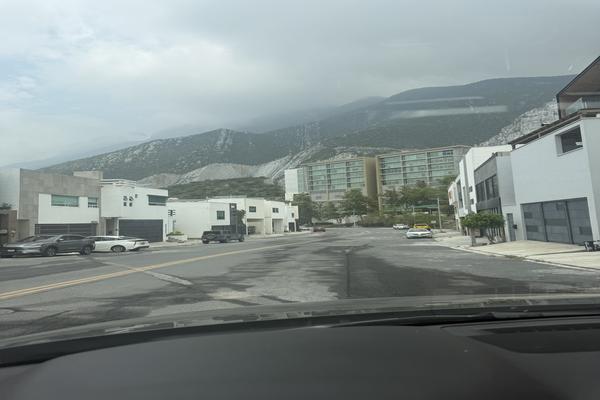 Foto de inmueble en  , Col. Colinas del Valle C.P. 64650, Monterrey
