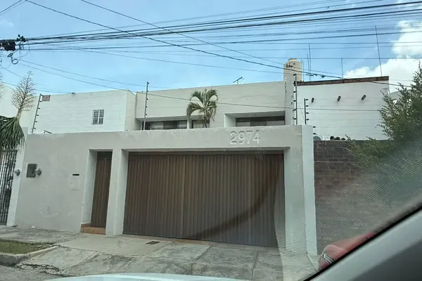 Foto de inmueble en Colomos #2974, Col. Italia Providencia C.P. 44648, Guadalajara