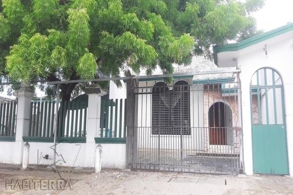 Foto de inmueble en COLONIA LAS LOMAS, Col. Las Lomas C.P. 92850, Tuxpan