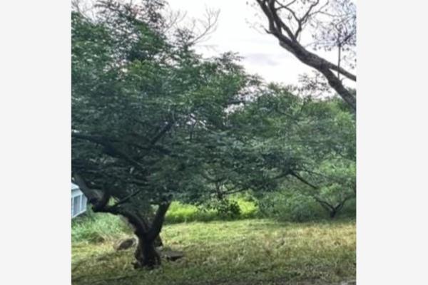 Foto de inmueble en  , Col. Comala C.P. 28450, Comala