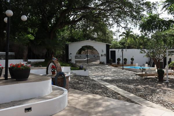 Foto de inmueble en  , Col. Comala C.P. 28450, Comala