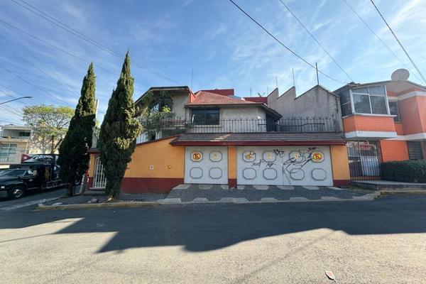 Foto de inmueble en Comalapa, Col. Lomas del Pedregal C.P. 14220, Tlalpan