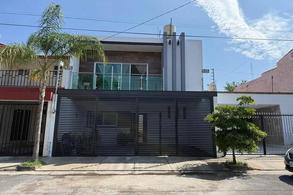 Foto de inmueble en COMBATE DE LA ANGOSTURA, Col. Jardines de Santa Isabel C.P. 44300, Guadalajara
