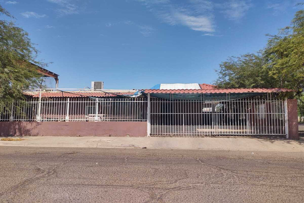 Foto de inmueble en Conjunto urbano universitario, Col. Conjunto Urbano Esperanza C.P. 21350, Mexicali