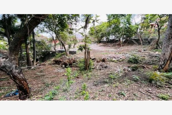 Foto de inmueble en conocida, Col. Miraval C.P. 62270, Cuernavaca
