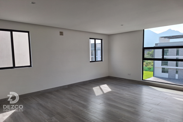 Foto de inmueble en Constituyentes de Nuevo Leon, Col. Villas de Linda Vista C.P. 64540, Monterrey